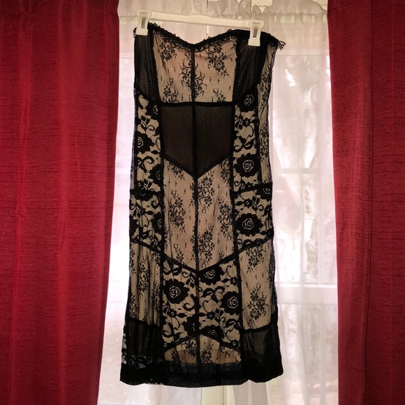 Dress - Picture 1 of 2